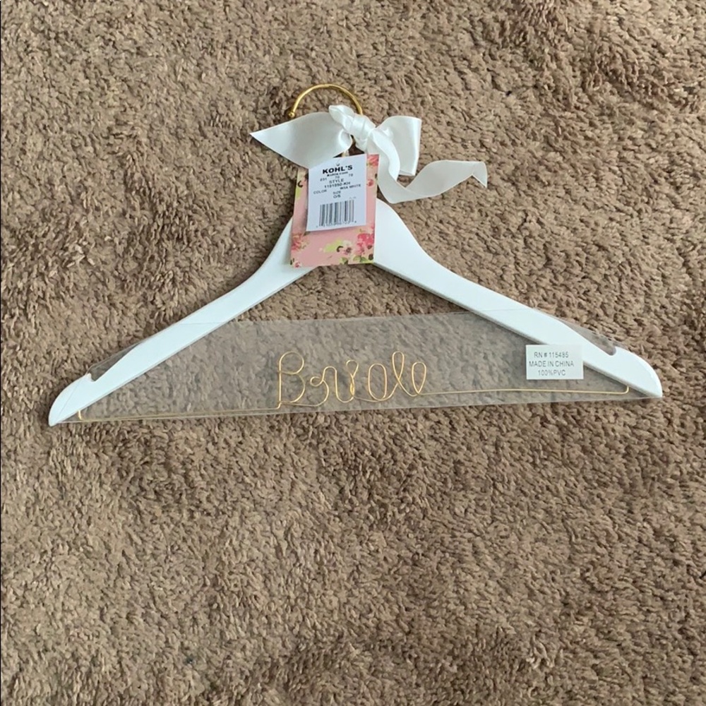 NWT bride hanger